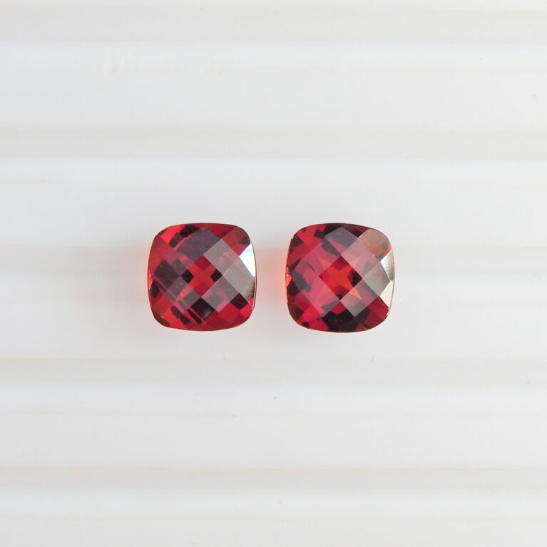 Red Garnet 6x6 mm Square Cushion Checkerboard Cut (VS) 1 Rahul Exports